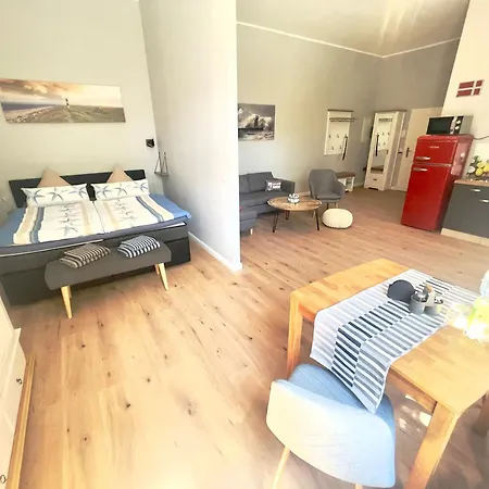 아파트 Gaestehaus Sternschanze - App 4 &bdquoobermaat&ldquo 슈트랄준트